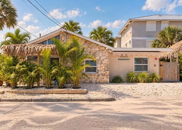 Holiday home Two Gulf-front With Access And Tiki