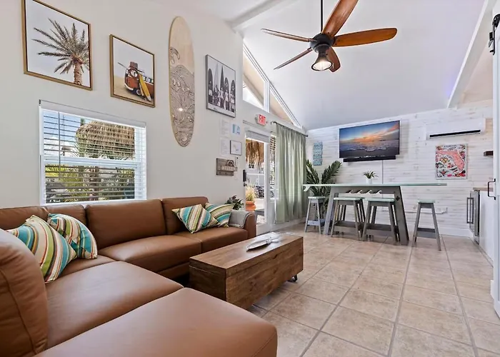 Two Gulf-front With Access And Tiki Holiday home Clearwater Beach