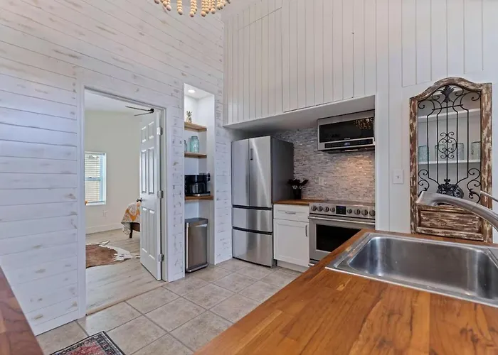 Two Gulf-front With Access And Tiki * Clearwater Beach