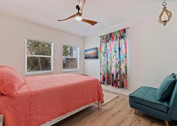 Two Gulf-front With Access And Tiki * Clearwater Beach