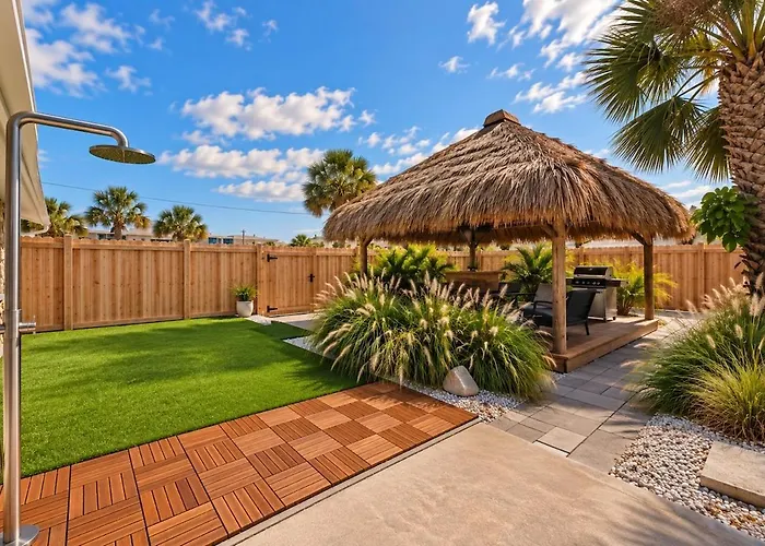 Two Gulf-front With Access And Tiki Holiday home