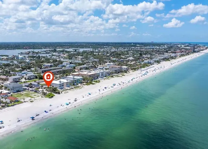 Two Gulf-front With Access And Tiki Holiday home
