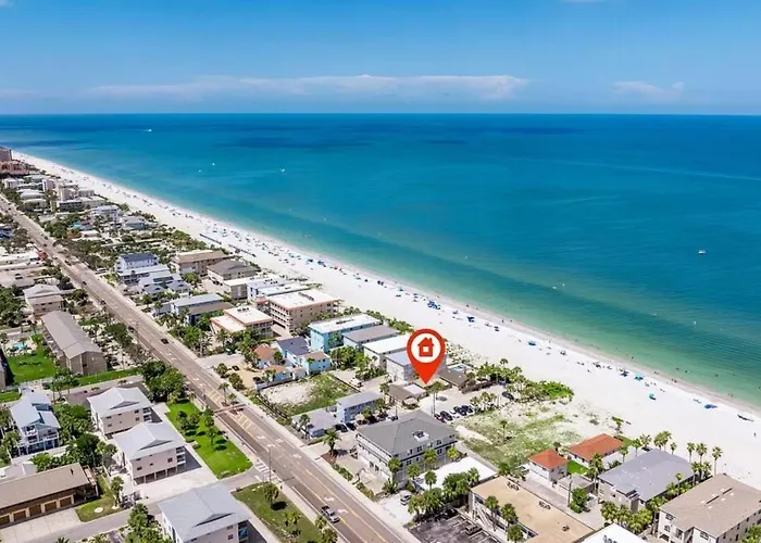 Holiday home Two Gulf-front With Access And Tiki